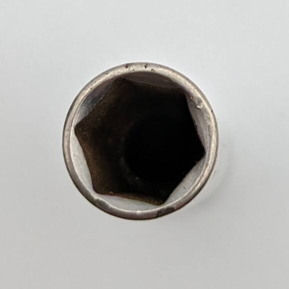 Craftsman Deep Socket 11/32 1/4" Drive 6 Point G Series 43576 - Picture 3 of 4